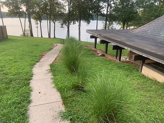 Walkway from garage to home