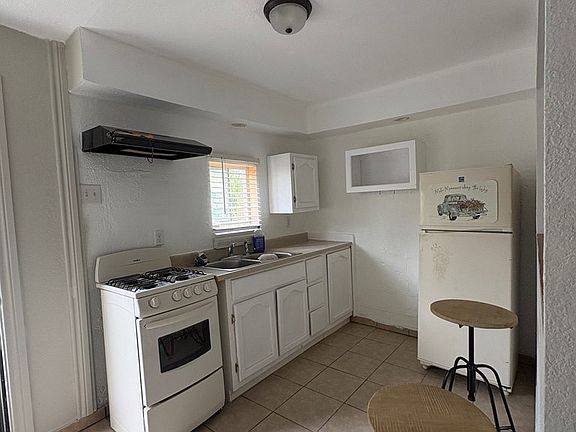 5th image of 2978 & 2980 Buena Vista Dr.