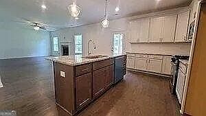 4th image of 82 Pinehaven Dr