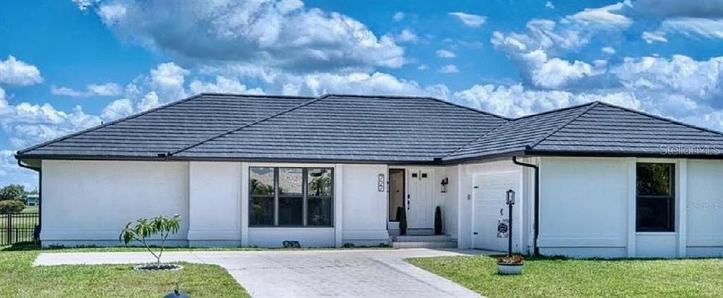 727 Monaco Dr