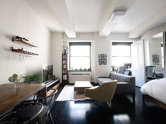 4th image of 20 Pine St APT 1507
