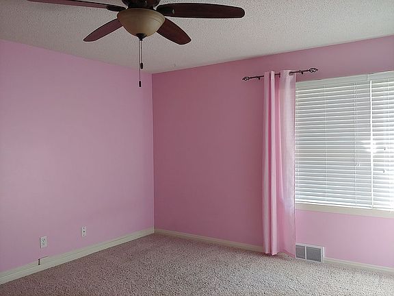 4th image of 612 W 22nd St