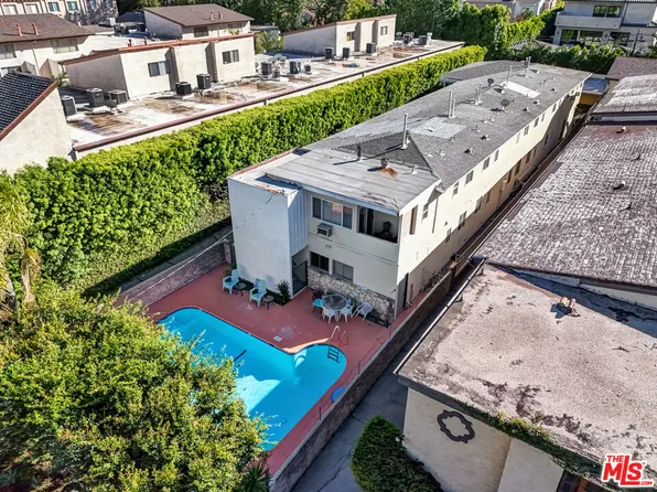 14258 Dickens St, Sherman Oaks, CA 91423