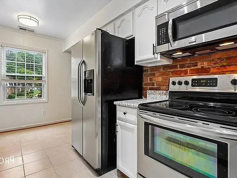 8145 Kingsway Ct #MAIN — Photo 11