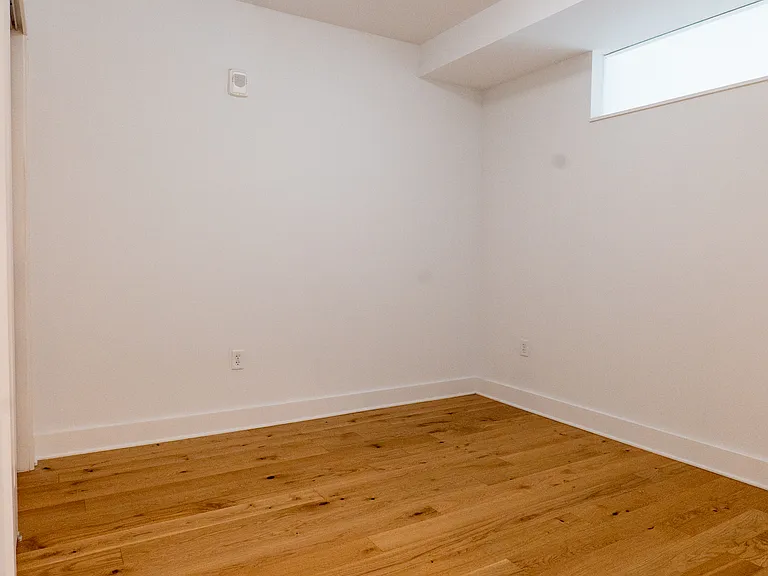 Bedroom with barn door access