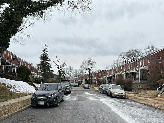 4th image of 1806 Swansea Rd
