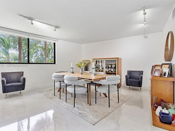 3rd image of 20341 W Country Club Dr