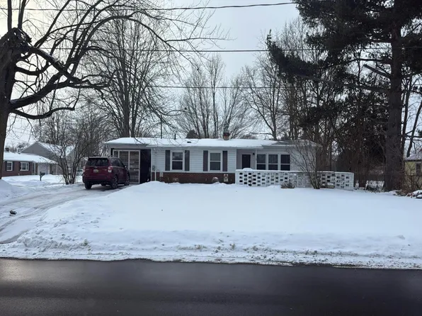 11 Cairns St, Tecumseh, MI 49286