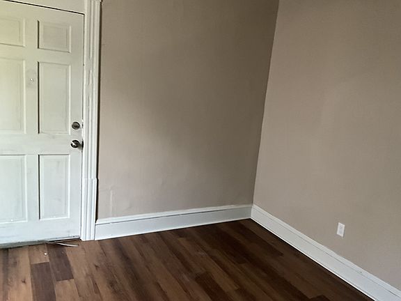 2nd image of 19 Oakland Ter #2