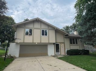 14068 Drexel Cir, Omaha, NE 68137