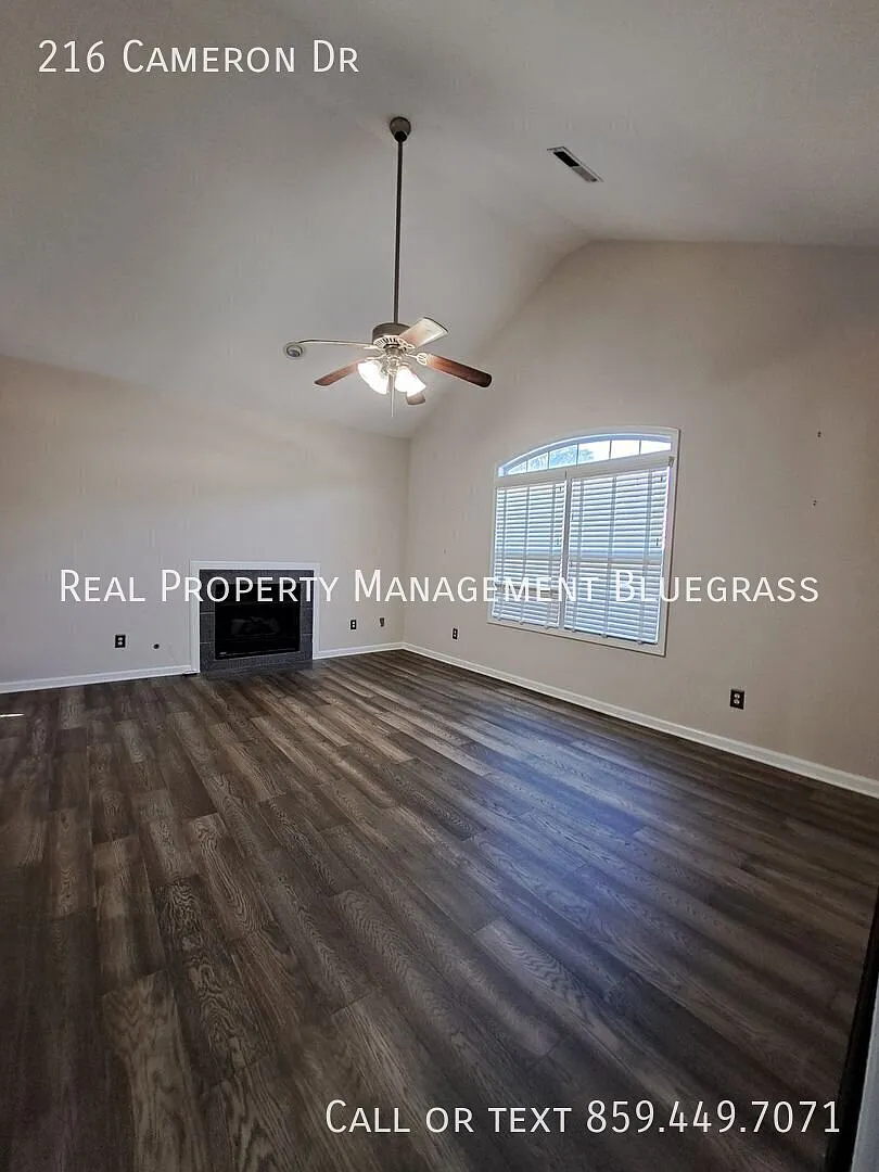 Spacious 3-Bedroom Home with Large Fenced Backyard in Nicholasville — Photo 2