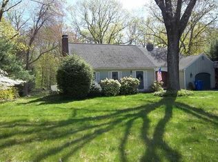 11 Cedar Ln, Unionville, CT 06085