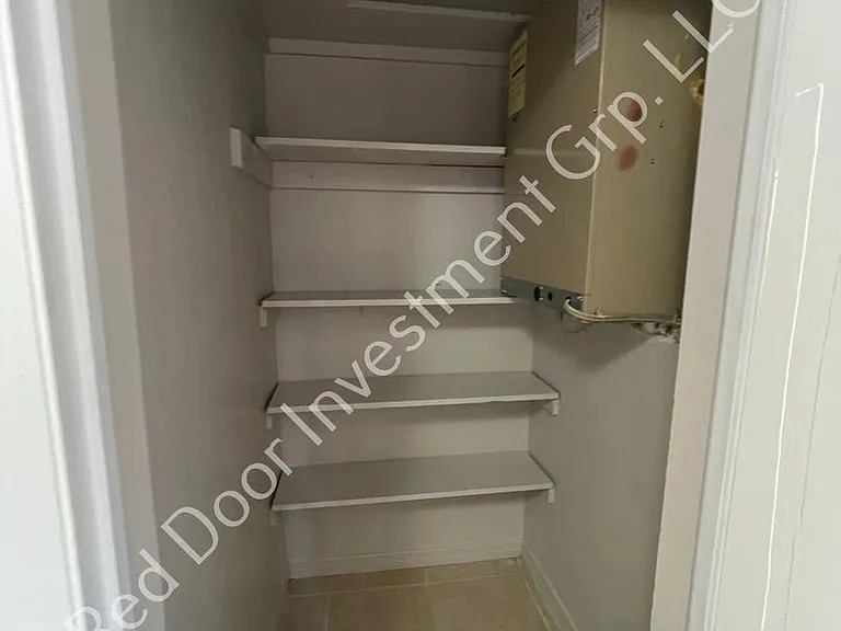 Robinswood — Photo 29