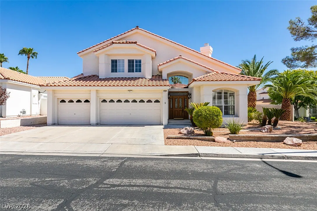 3 bed, 3.0 bath, 3281 sqft, $3,500 — Photo 1