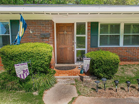2nd image of 2731 Sweetbriar Rd