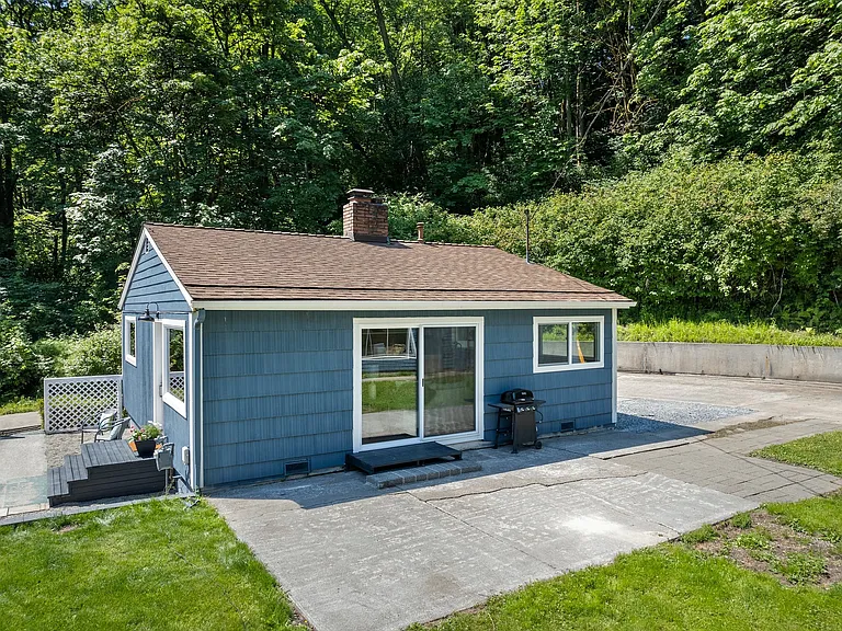 7119 Highland Park Way SW — Photo 2