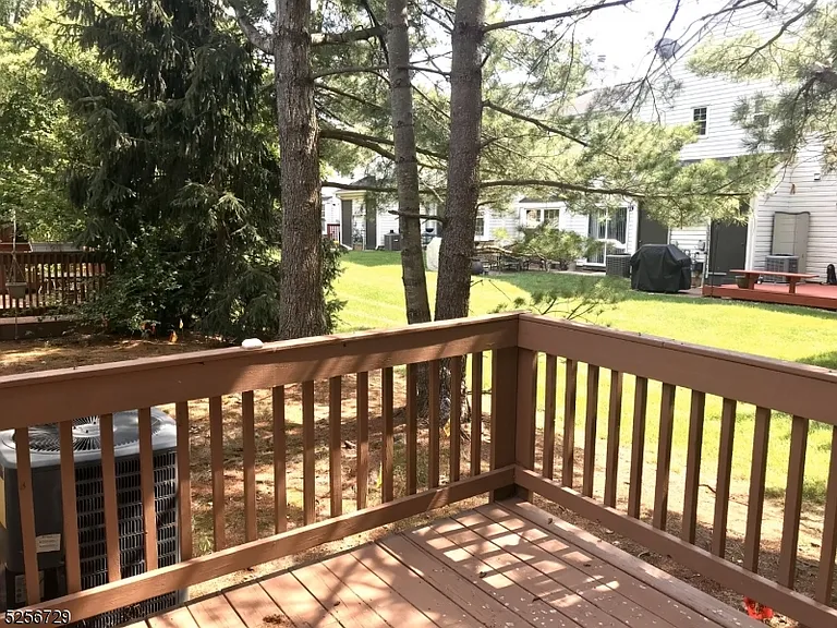 173 Jordans Cir — Photo 6