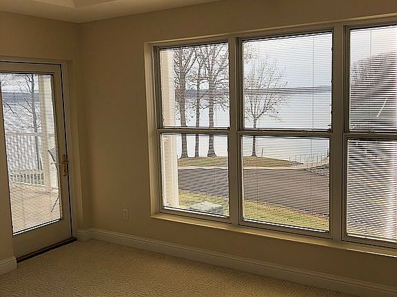 2nd image of 560 Moon Bay Dr Unit 1