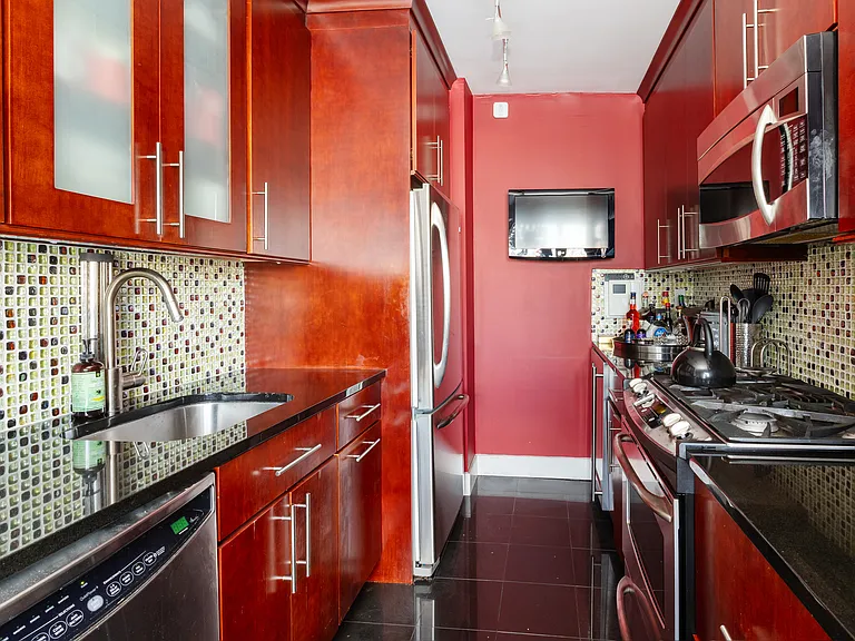 630 1st Ave #15C — Photo 7