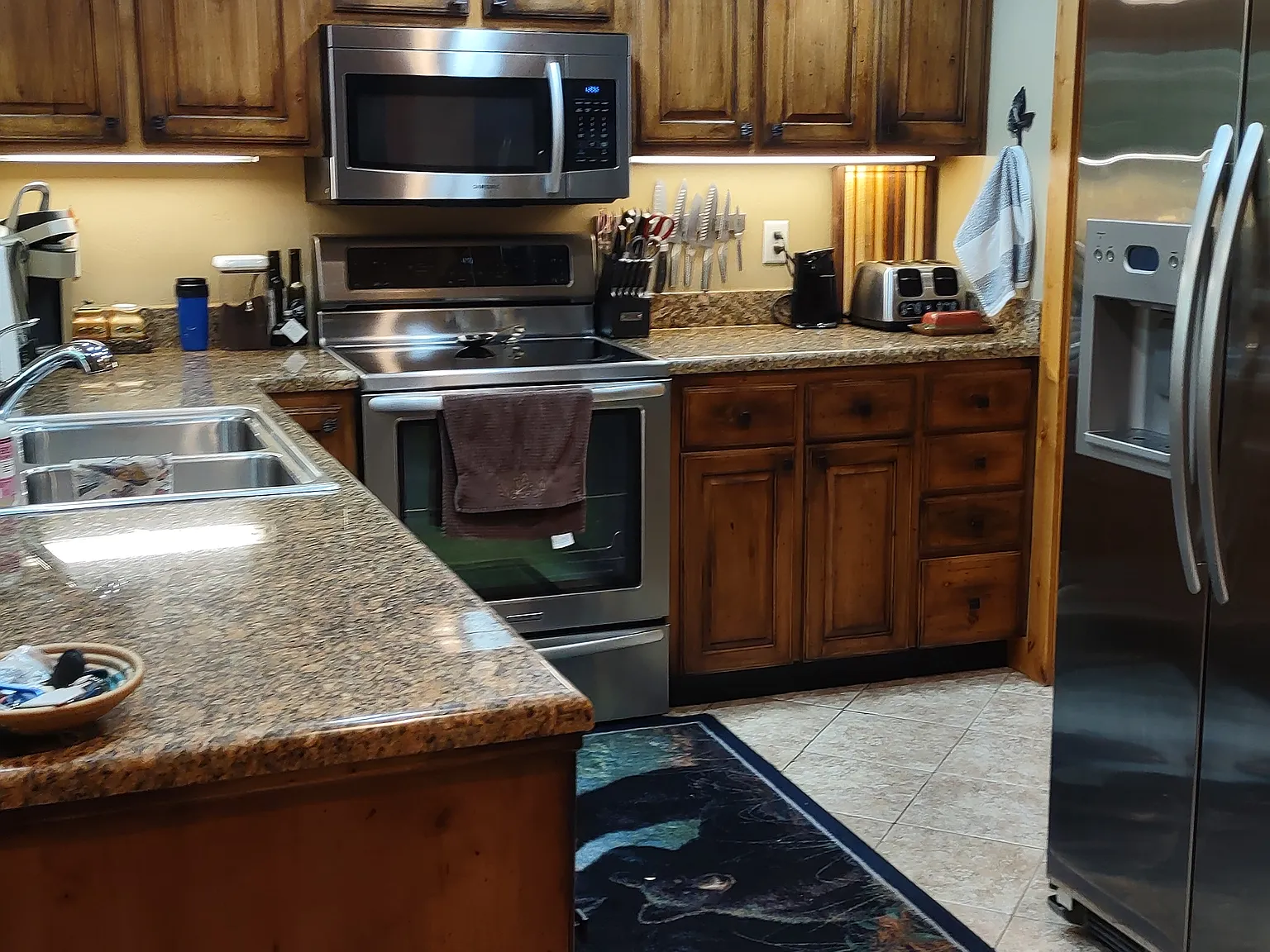 2 bed, 1044 sqft, $4,100 — Photo 2