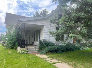 402 N Apple Ave, Freeport, IL 61032