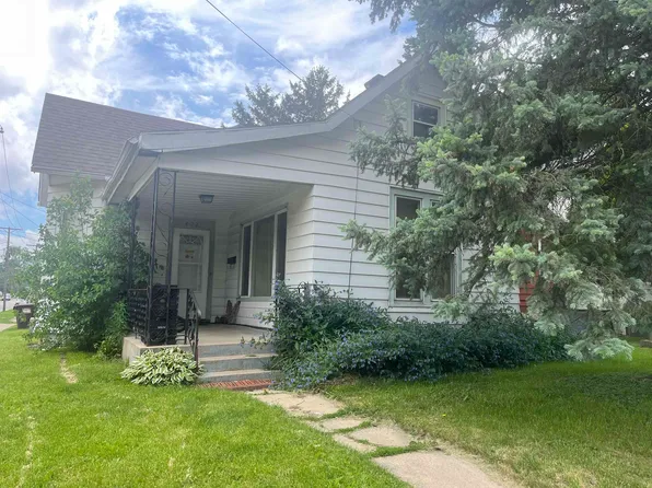 402 N Apple Ave, Freeport, IL 61032