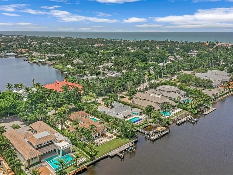 655 Galleon Dr — Photo 47