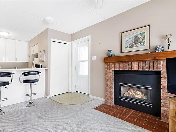 3rd image of 23 Dawson Dr #88