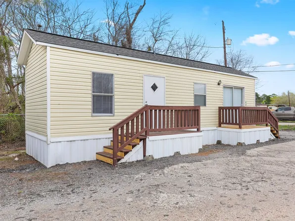 5015 39th St #7, Dickinson, TX 77539