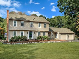 25 Bunker Hill Ln, East Greenwich, RI 02818