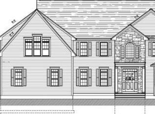 31 Canoe Club Ln, Pembroke, MA 02359