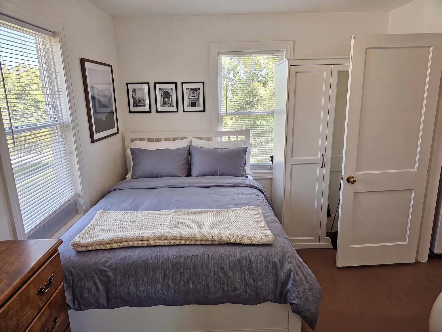 2 bed, 900 sqft, $1,750 — Photo 2