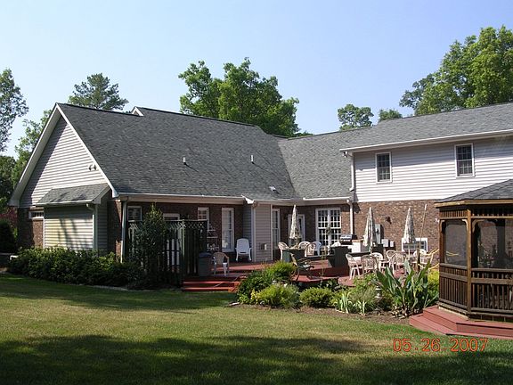 The three-level deck is perfect for relaxing!
