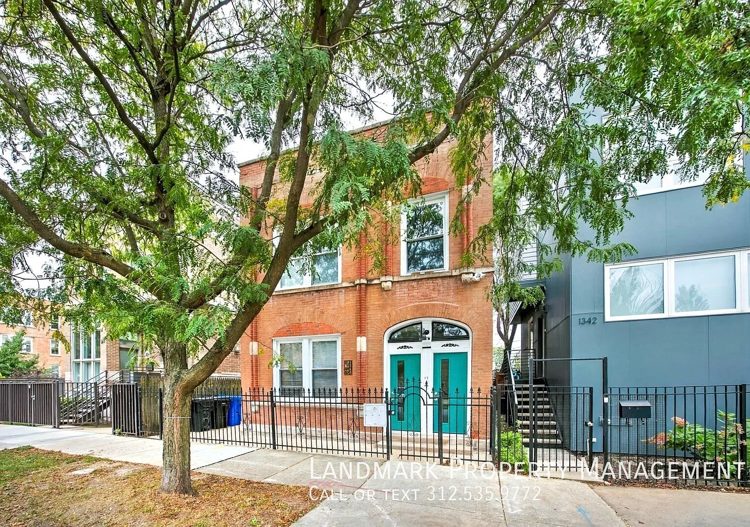 1340 N Rockwell St Unit 1 — Photo 1