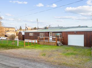 213 SW K St, Madras, OR 97741