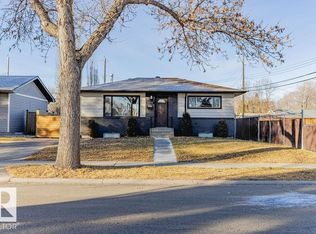 10458 166th St NW, Edmonton, AB T5P 4C7