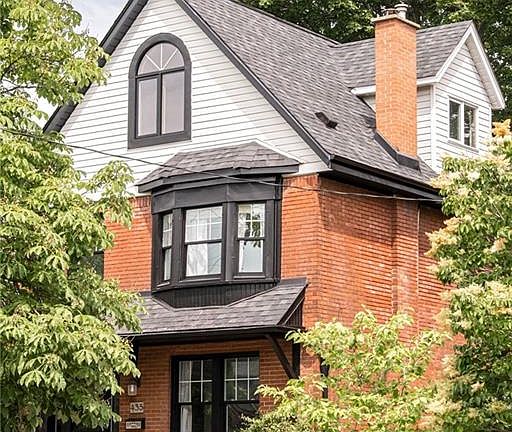 5th image of 435 Dundurn St S