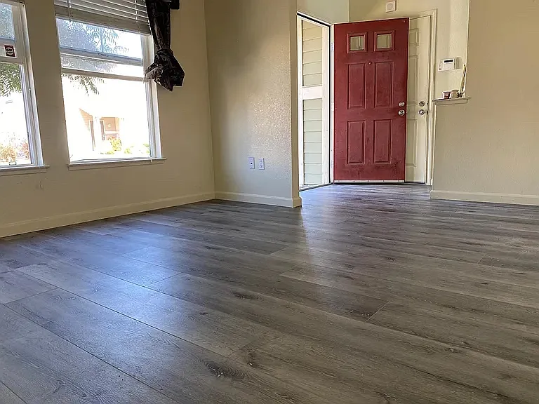 2902 Bonds Ln — Photo 4