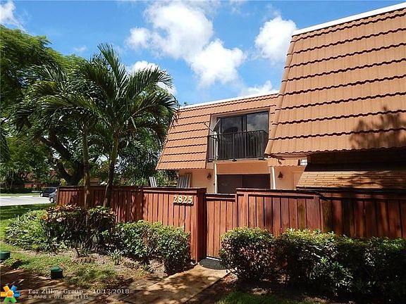 4th image of 2825 Waterford Dr N #2825