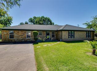 120 Prairie View Ln, Red Oak, TX 75154