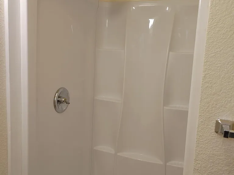 14541 Lakeshore Dr #6 — Photo 6