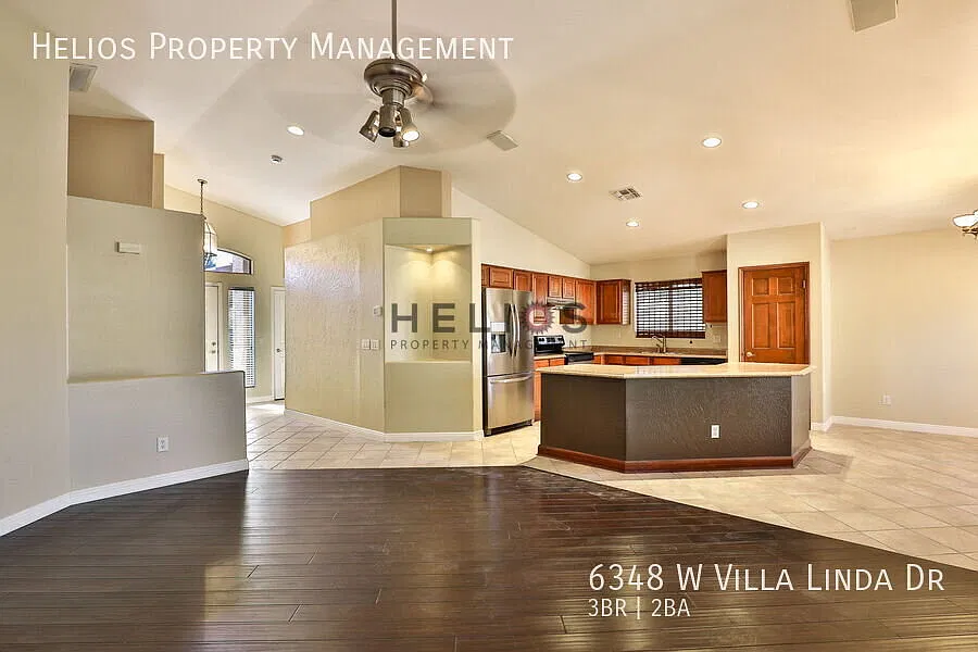 Charming 3-Bedroom Home with an Stunning Backyard in Glendale! — Photo 4