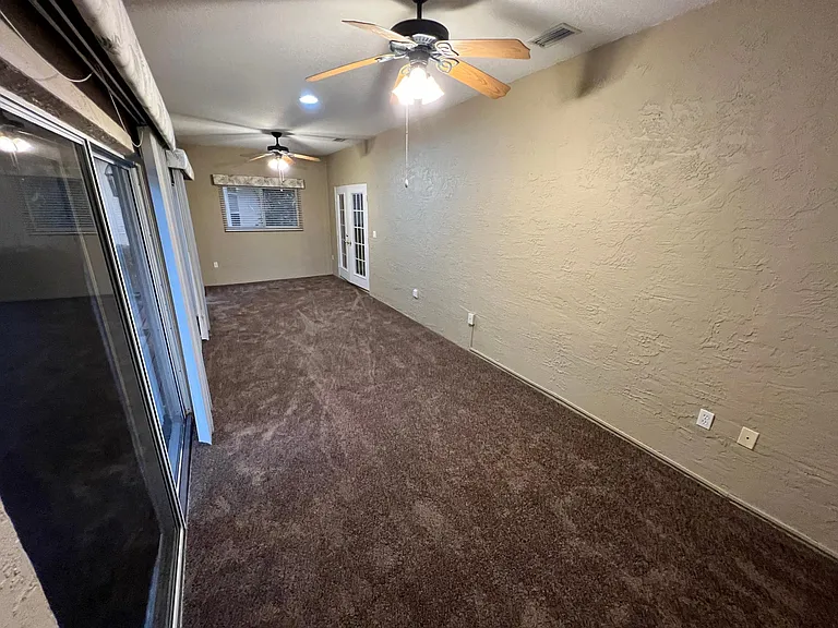 Large Bonus/Play/Game room