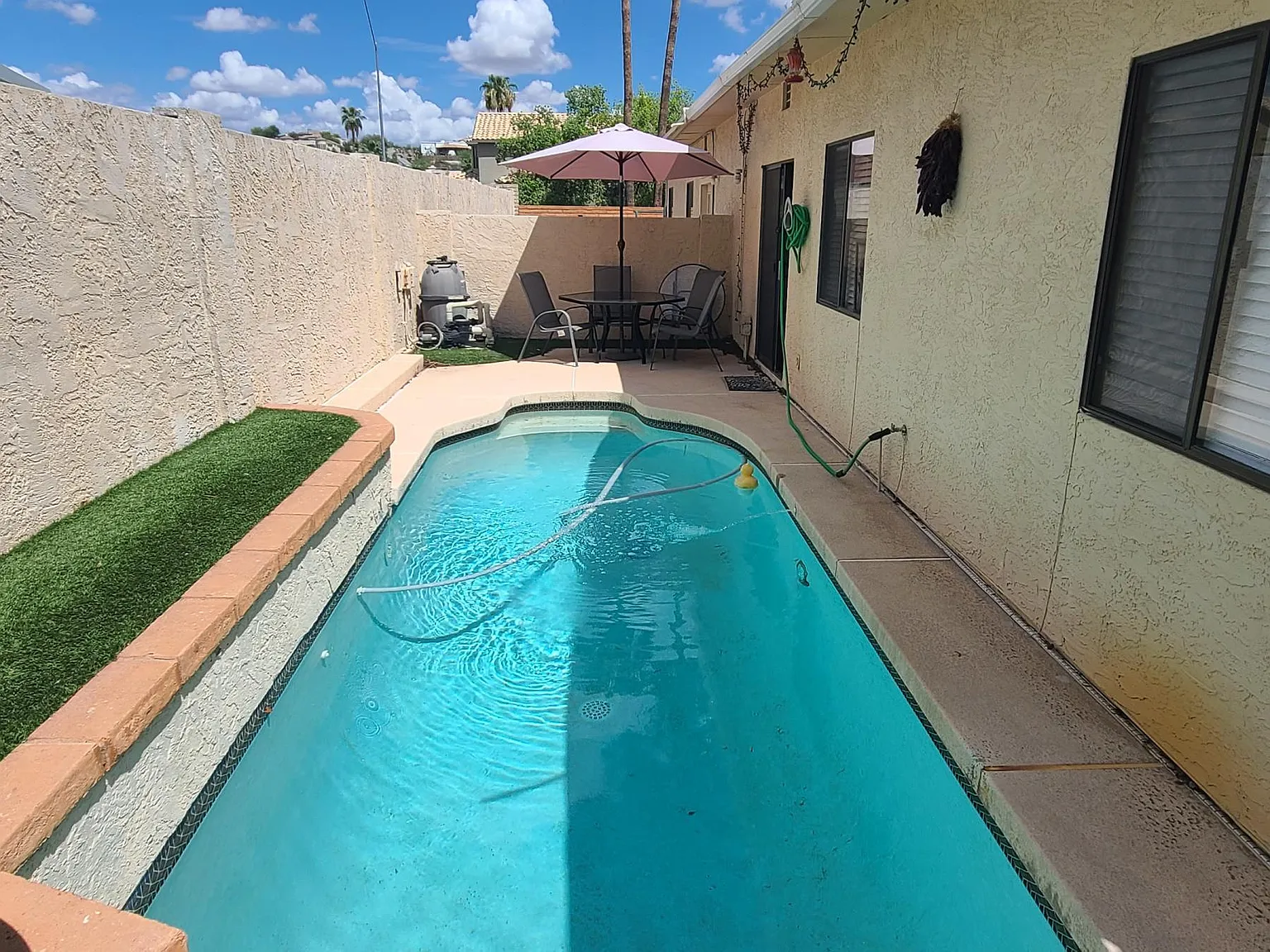 3 bed, 2.0 bath, 1214 sqft, $2,450 — Photo 2