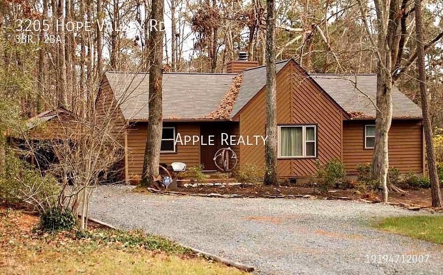 2nd image of 3205 Hope Valley Rd
