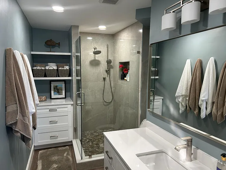 Newly remodeled bathroom with upgraded fixtures / features. Beautiful!