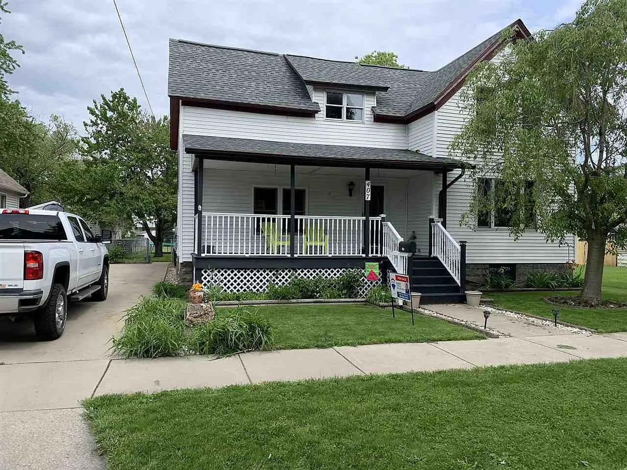 407 Marshall St photo 1