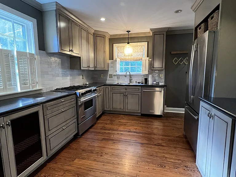527 S Goodlett St — Photo 3