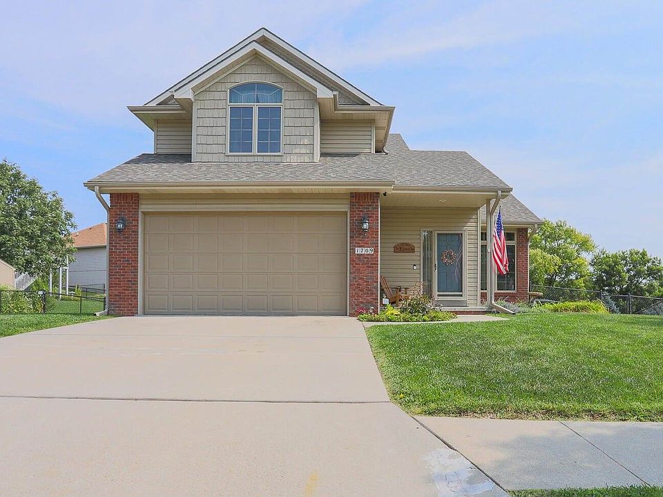 1st image of 1709 Tipton Dr