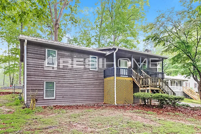 96 Meek Dr — Photo 1